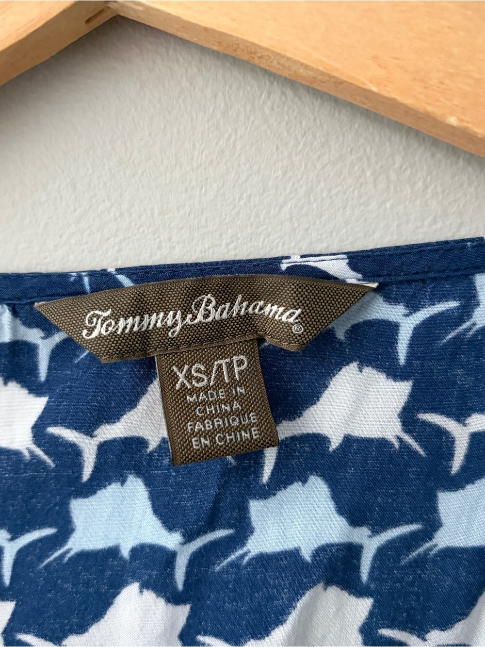 Tommy Bahama Blue White Geometric Print Tie Shoulder Smocked Dress XS/P Coastal - Picture 4 of 7